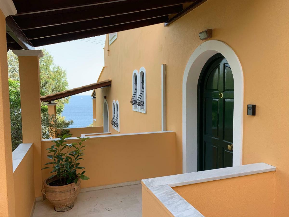Silent Bay Apartments Katavolos Экстерьер фото